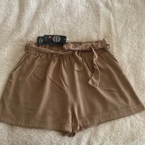 NWT Paper bag style Tie-waist Shorts